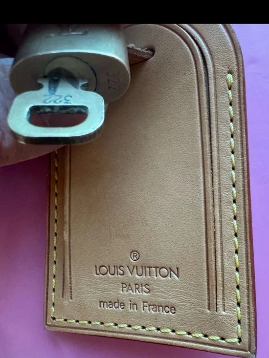 LOUIS VUITTON Vachetta Leather Luggage Tag With LV Lock And Key Set #322 - Picture 12 of 12